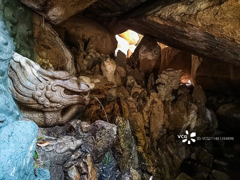 汕头礐石公园焰峰景区的龙泉洞景点图片素材