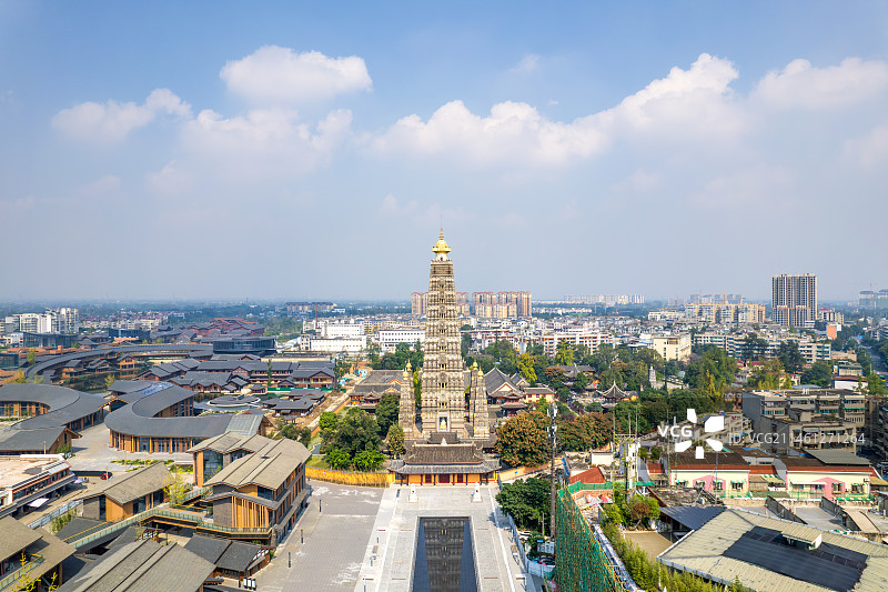 成都彭州市龙兴寺和水街商业街白昼晴天航拍图片素材