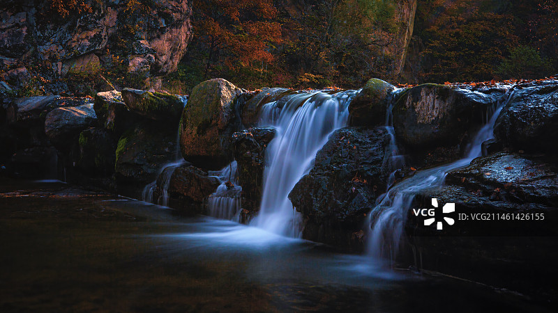 本溪大石湖秋景2图片素材