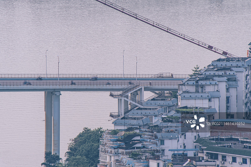 广西柳州红光大桥与江滨住宅楼图片素材