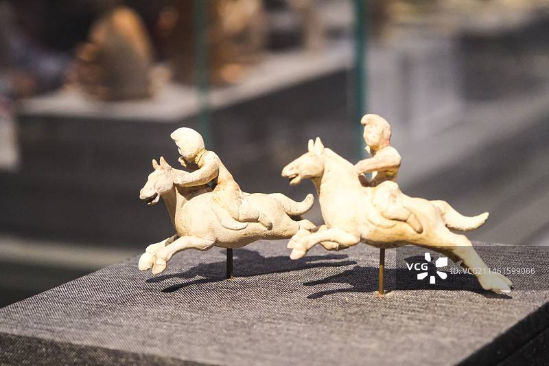 陕西省西安市陕西历史博物馆馆藏珍宝陶器图片素材
