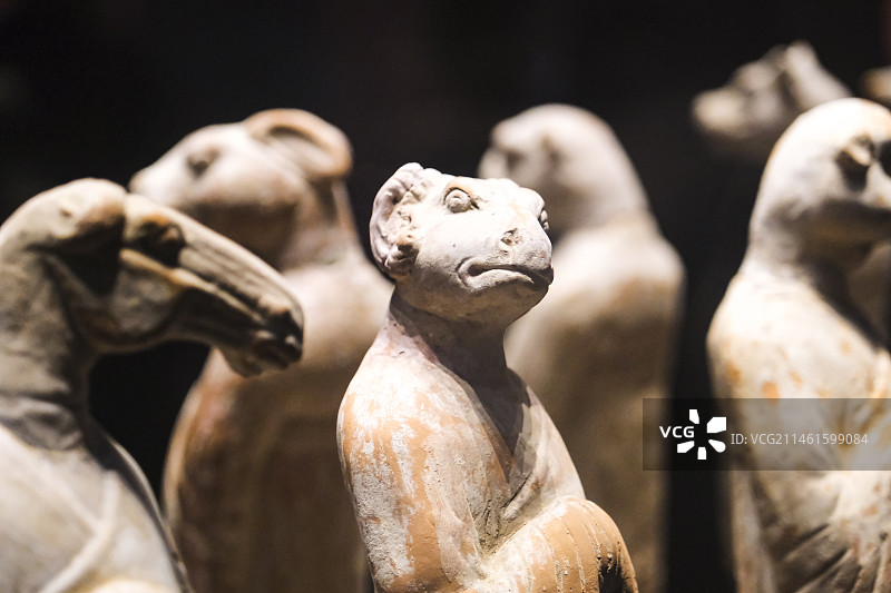 陕西省西安市陕西历史博物馆馆藏珍宝陶器图片素材