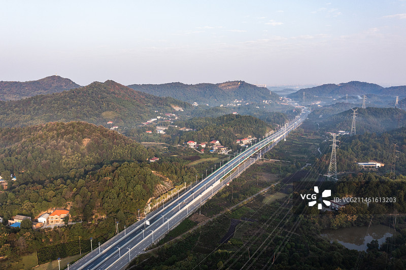 航拍湖南长沙天心区跳马镇晨雾景观图片素材