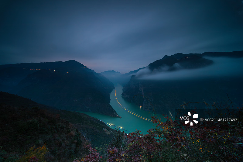 黎明前的巫峡图片素材