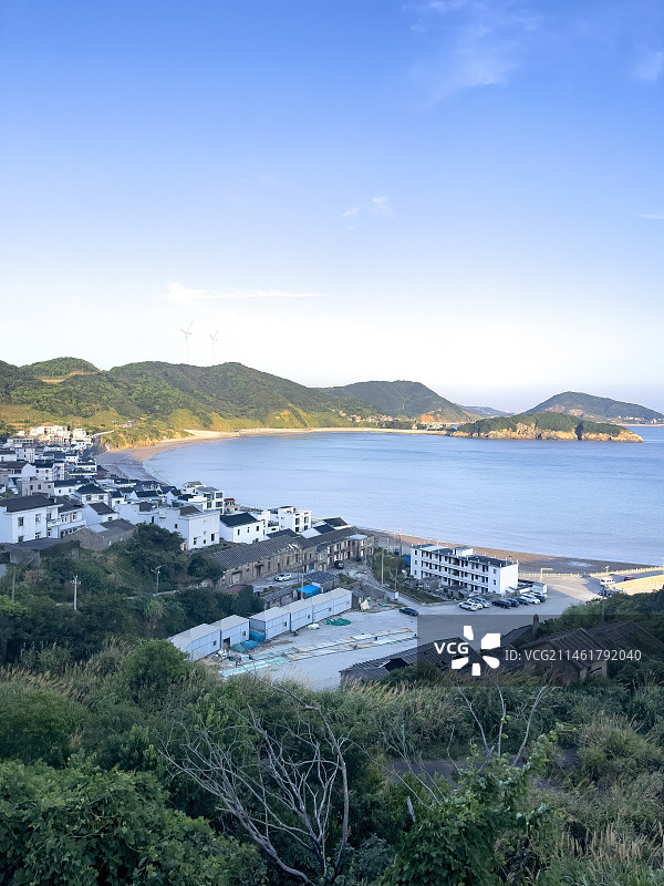 中国舟山海边的渔村图片素材