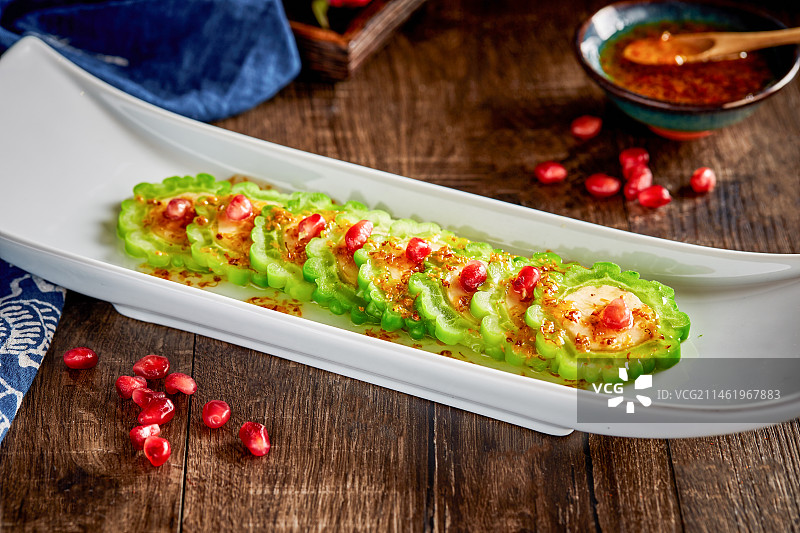 石榴籽酿苦瓜图片素材