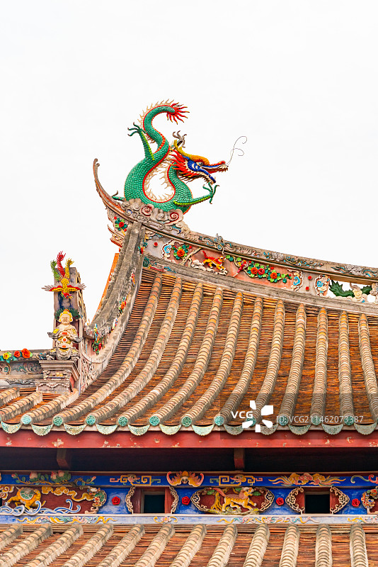 福建省泉州市天后宫屋檐雕刻特写图片素材