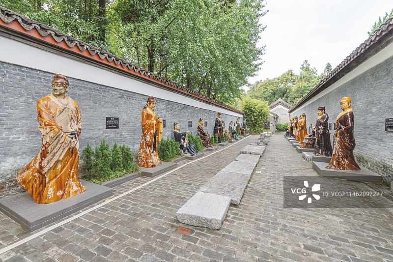 广西柳州柳侯祠-唐代著名诗人雕塑群像图片素材