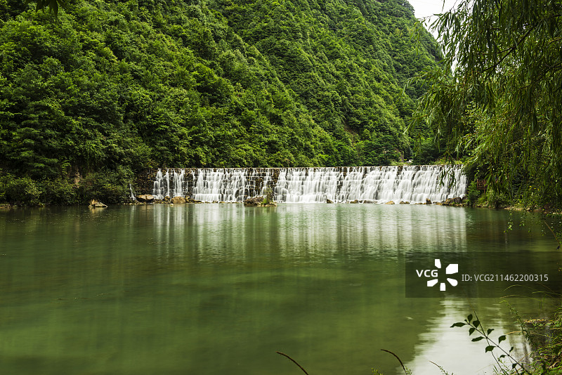 官鹅沟瀑布图片素材