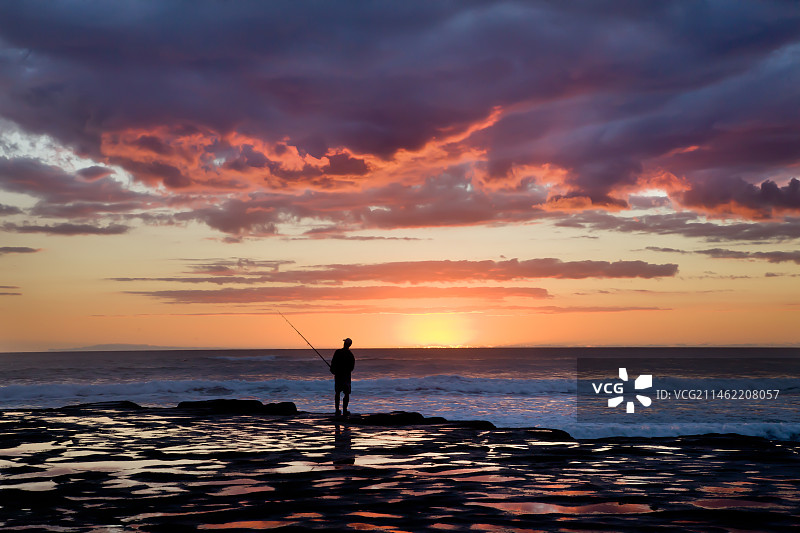 海边垂钓图片素材