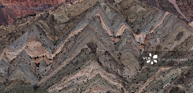 岩石上的千里江山图片素材