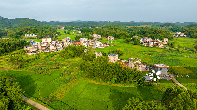 南方乡村广东村落怀集农村图片素材