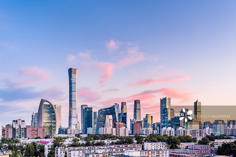 中国北京国贸CBD建筑群黄昏晚霞图片素材