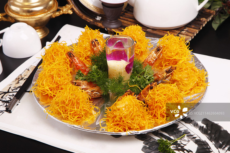 海鲜金丝虾球图片素材