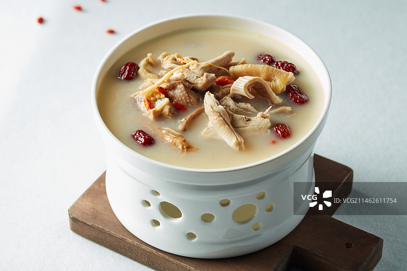 药膳猪肚鸡汤图片素材