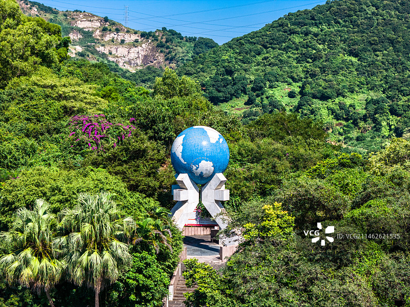 航拍汕头北回归线标志塔图片素材