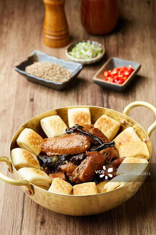 东北地锅鸡图片素材