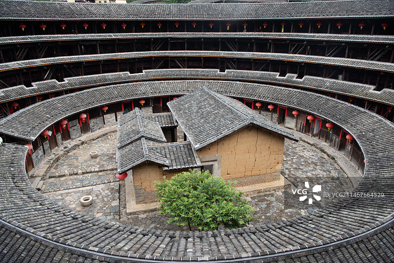 福建龙岩市永定区初溪土楼集庆楼图片素材