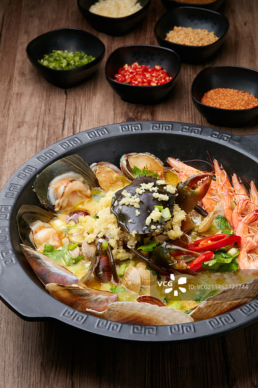 蒜蓉海鲜锅图片素材