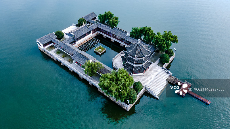航拍苏州石湖景区天镜阁图片素材
