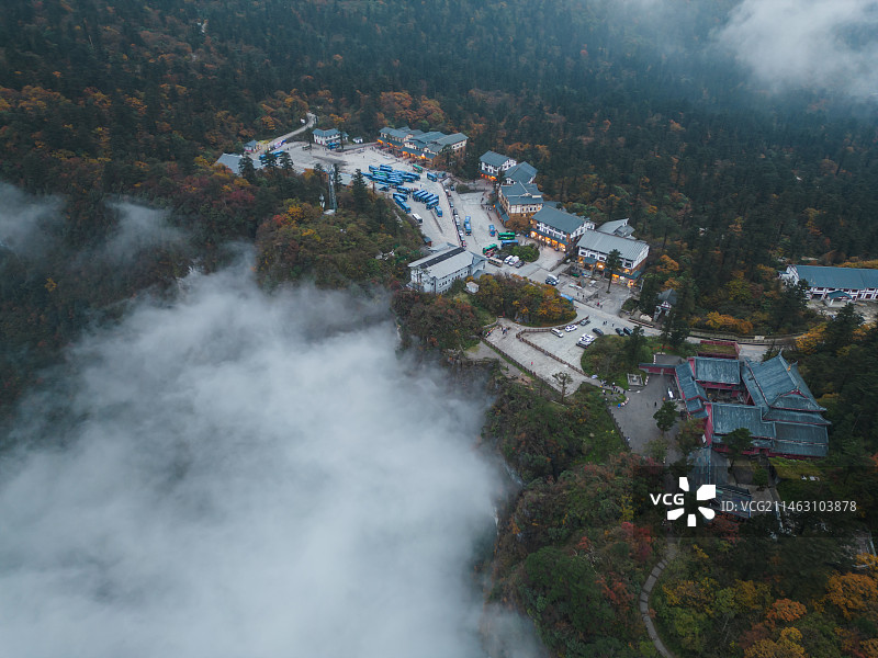 峨眉山雷洞坪航拍景观图片素材