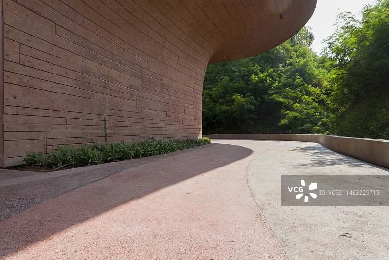 空白道路和建筑外立面图片素材