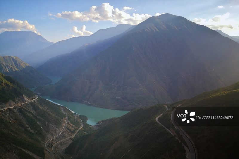 远眺金沙江图片素材