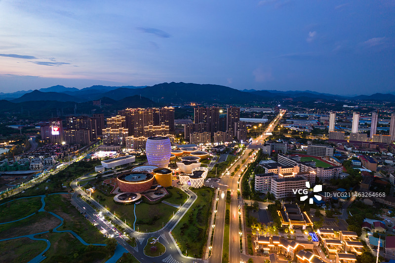 中国陶瓷谷，湖南省株洲市醴陵市陶瓷博物馆夜景航拍图片素材