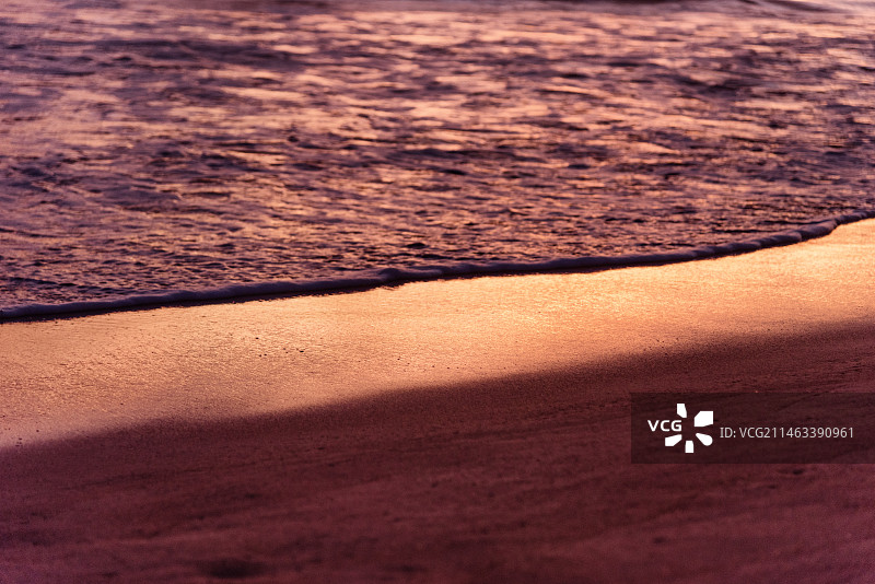 斯里兰卡亭可马里印度洋上的日出图片素材