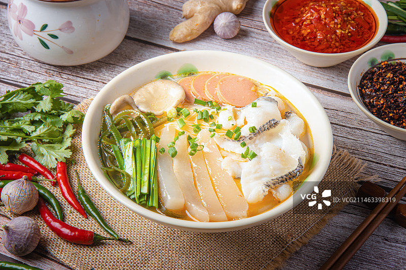 酸萝卜特色米线图片素材