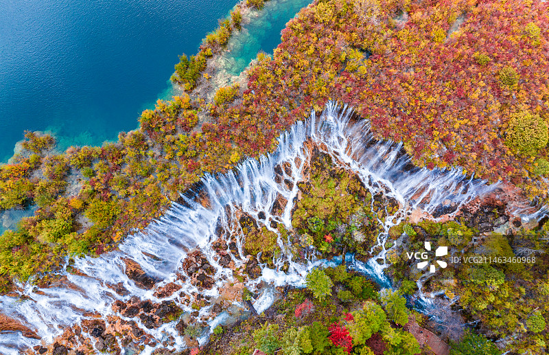 诺日朗瀑布图片素材