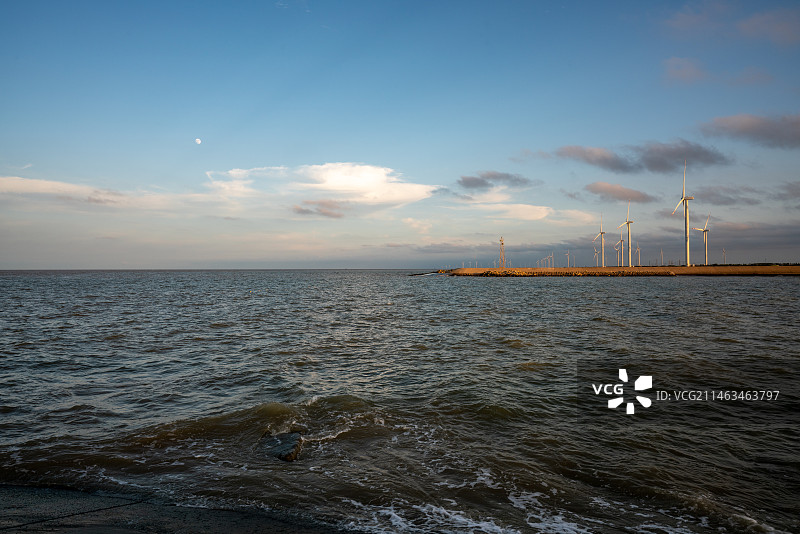 江苏省盐城市滨海县海岸线落日风光图片素材