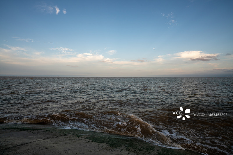 江苏省盐城市滨海县海岸线落日风光图片素材