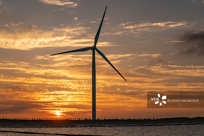 江苏省盐城市滨海县海岸线落日风光图片素材