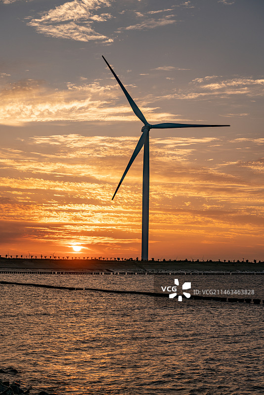 江苏省盐城市滨海县海岸线落日风光图片素材