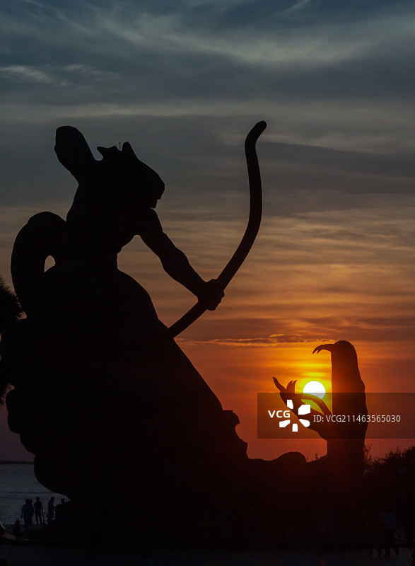 后羿射巴蛇图片素材