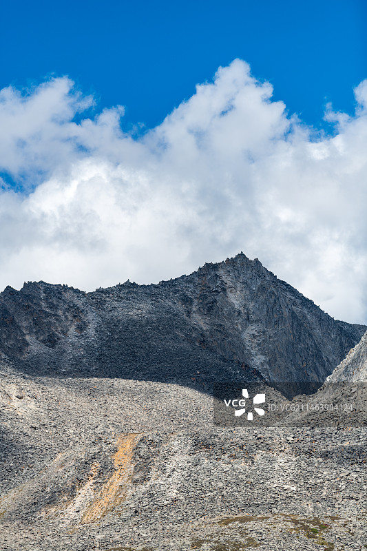 川西环线-锋利的石头山图片素材