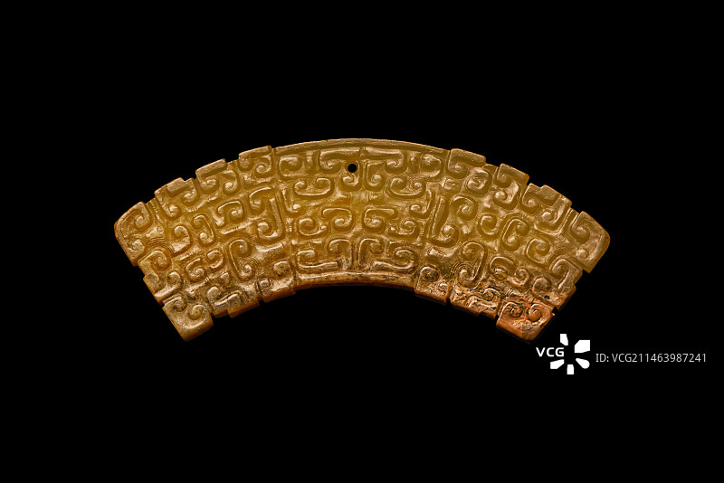 春秋 黄玉云纹龙首璜，天津博物馆藏图片素材
