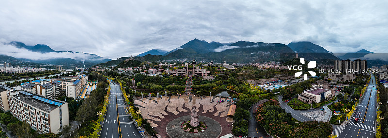航拍四川阿坝州茂县城市风光图片素材