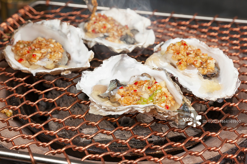 中餐美食-蒜茸烤生蚝图片素材