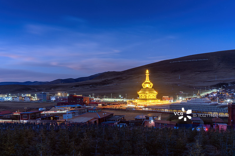 四川甘孜白玉亚青寺风光图片素材