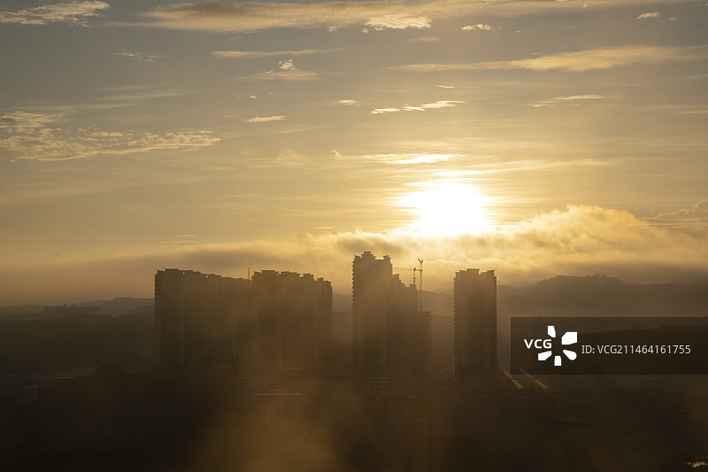 高楼日出图片素材