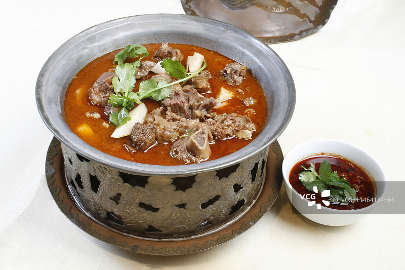 中餐美食-炖狗肉图片素材