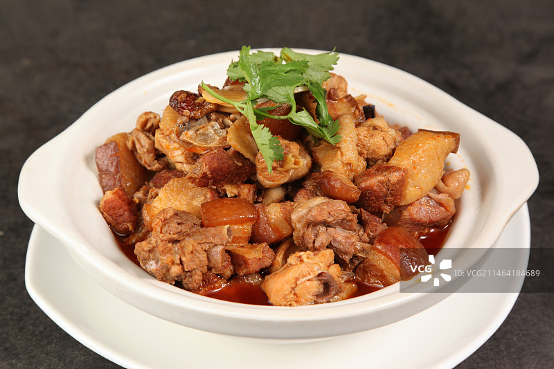 中餐美食-炖狗肉图片素材