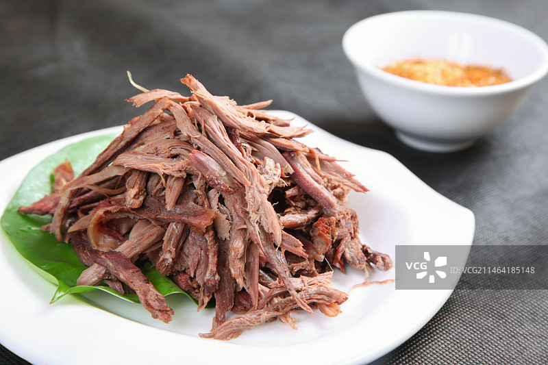 中餐美食-手撕狗肉图片素材