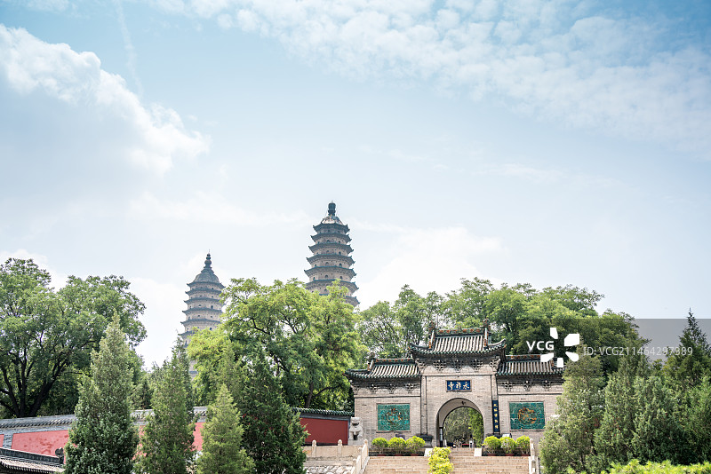 山西太原双塔公园 山西太原永祚寺双塔图片素材