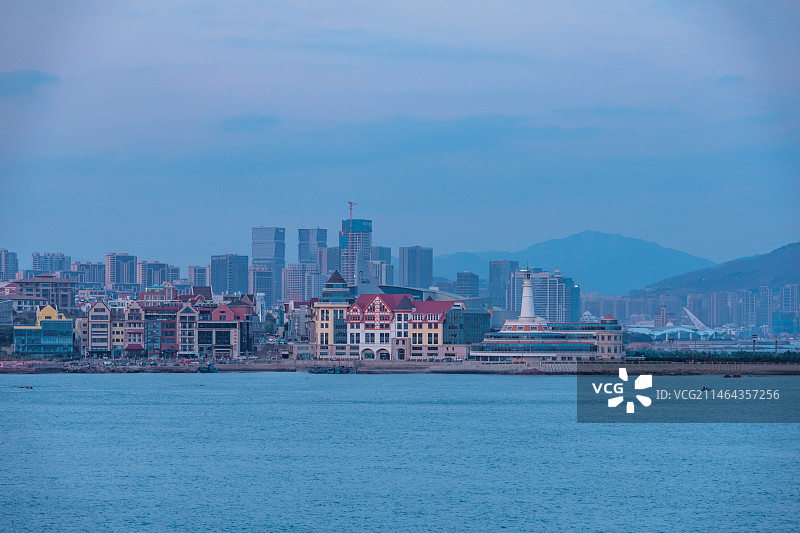 青岛极地海洋世界和海岸线风光图片素材