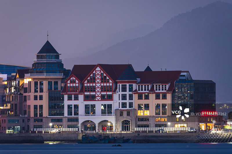 青岛极地海洋世界夜景风光图片素材