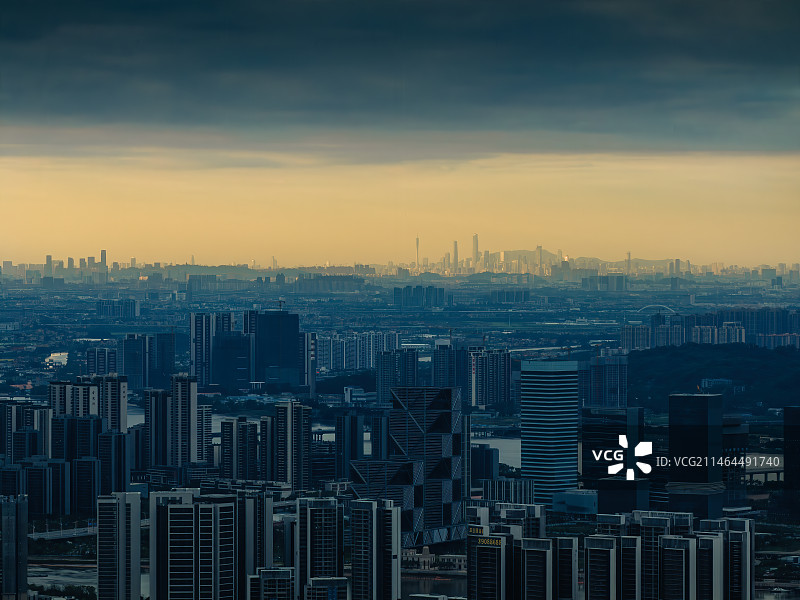 航拍南沙灵山岛尖看广州塔图片素材