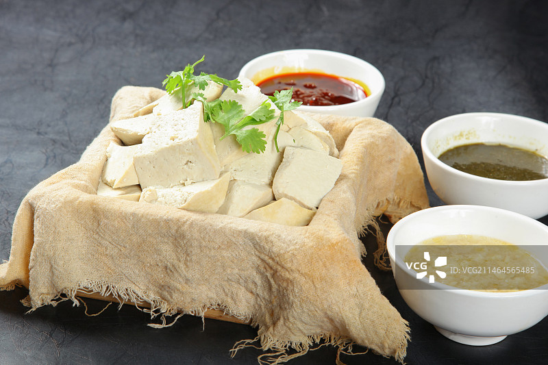 中餐美食-沾汁老豆腐图片素材